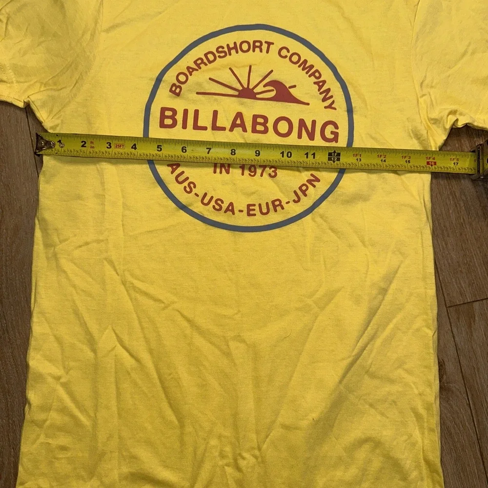 Billabong T Shirt Adult Small Yellow Short Sleeve Premium Tee Mens S Surf NWOT - Picture 5 of 6